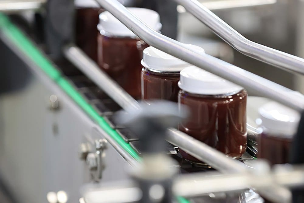 jar cap manufacturing with rubber belt conveyor